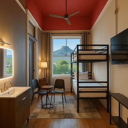 The Well Hotel & Taproom Трінідад Екстер'єр фото